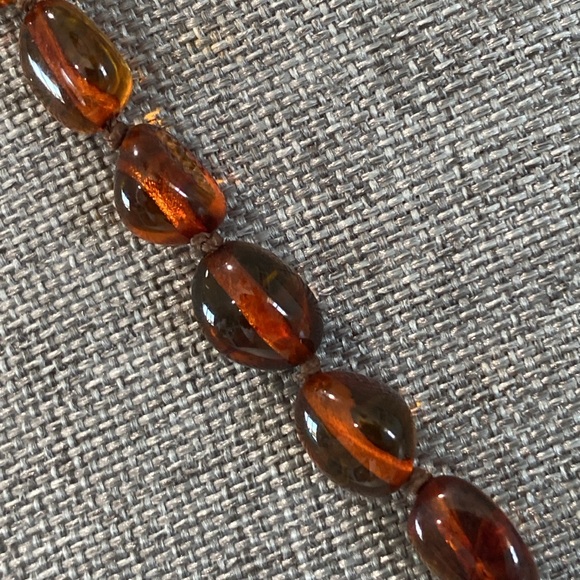 Vintage ‘Amber’ Necklace & Earrings - Picture 5 of 5